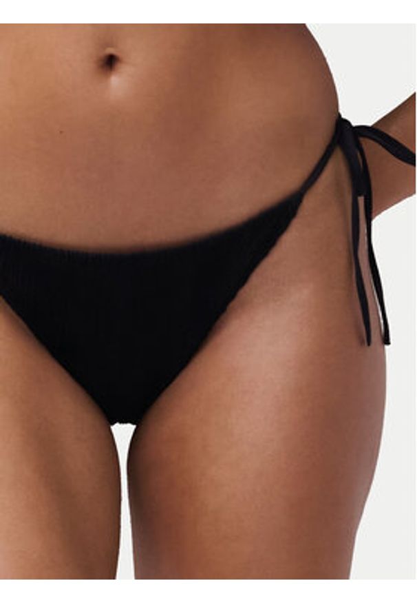 Chantelle Dół od bikini C12VA5 Czarny. Kolor: czarny. Materiał: syntetyk