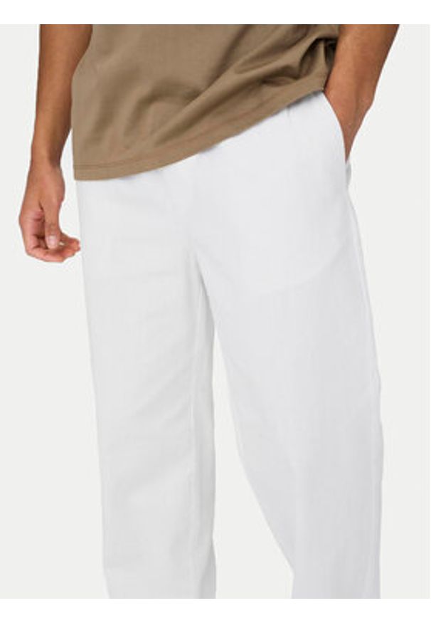 Only & Sons Spodnie materiałowe Sinus 22028267 Biały Loose Fit. Kolor: biały. Materiał: bawełna