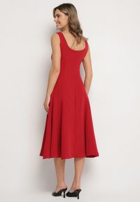 Born2be - Bordowa Klasyczna Sukienka o Rozkloszowanym Kroju Delure. Okazja: na imprezę. Typ kołnierza: dekolt kwadratowy. Kolor: czerwony. Wzór: aplikacja. Styl: klasyczny #3