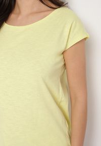 Born2be - Żółty Bawełniany T-shirt w Klasycznym Stylu Raliessa. Okazja: na co dzień. Kolor: żółty. Materiał: bawełna. Sezon: lato, wiosna. Styl: klasyczny #3