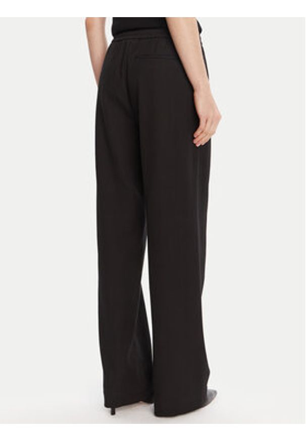 BOSS Spodnie materiałowe Tildina 50543268 Czarny Relaxed Fit. Kolor: czarny. Materiał: bawełna