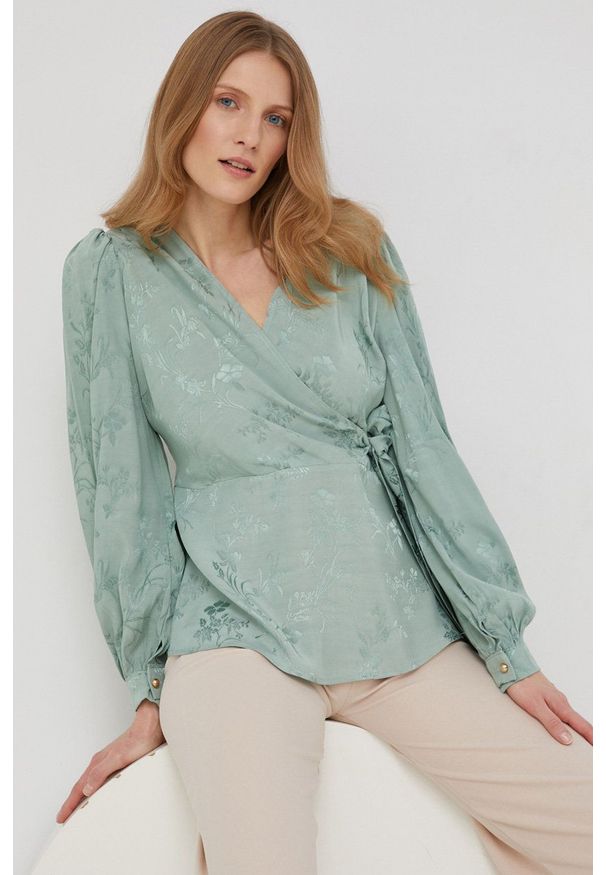 Answear Lab bluzka damska kolor turkusowy wzorzysta. Kolor: turkusowy. Materiał: tkanina, materiał. Długość rękawa: długi rękaw. Długość: długie. Styl: wakacyjny