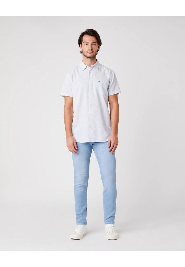Wrangler - KOSZULA MĘSKA WRANGLER SS 1PKT SHIRT CERULEAN BLUE W5J6OFXVT 112130188