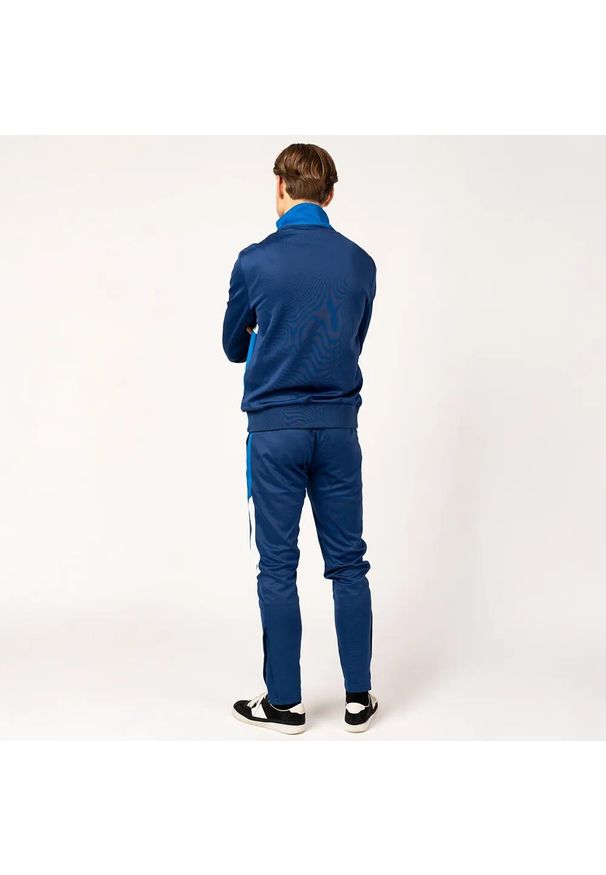 CHELSEA - Dres piłkarski dla dorosłych Chelsea 23/24. Kolor: niebieski. Materiał: dresówka. Sport: piłka nożna