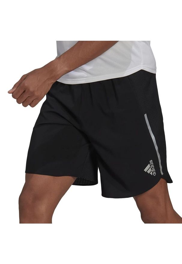 Adidas - Spodenki adidas Designed 4 Running H58578 - czarne. Kolor: czarny. Materiał: tkanina, poliester. Długość: krótkie. Sport: bieganie