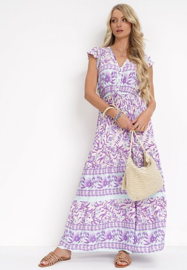 Born2be - Fioletowa Rozkloszowana Sukienka z Gumką w Talii i Guzikami Kambrey. Kolor: fioletowy. Długość rękawa: krótki rękaw. Sezon: wiosna, lato