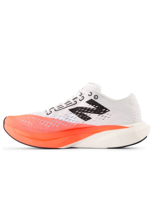 Buty męskie New Balance FuelCell SuperComp Pacer v2 MFCRRCU2 – pomarańczowe. Kolor: pomarańczowy. Materiał: włókno, guma. Szerokość cholewki: normalna. Sport: bieganie