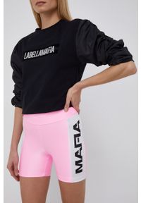 LABELLAMAFIA - LaBellaMafia Szorty damskie kolor różowy z nadrukiem high waist. Stan: podwyższony. Kolor: różowy. Materiał: dzianina. Wzór: nadruk