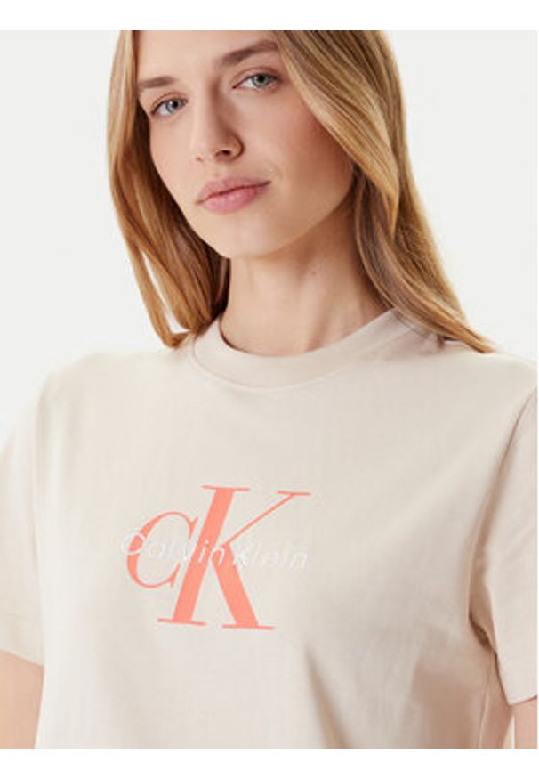 Calvin Klein Jeans T-Shirt Hero Classic LV047B865G Beżowy Regular Fit. Kolor: beżowy. Materiał: bawełna
