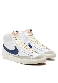 Nike Sneakersy Blazer Mid '77 FN6877 100 Biały. Kolor: biały. Materiał: skóra