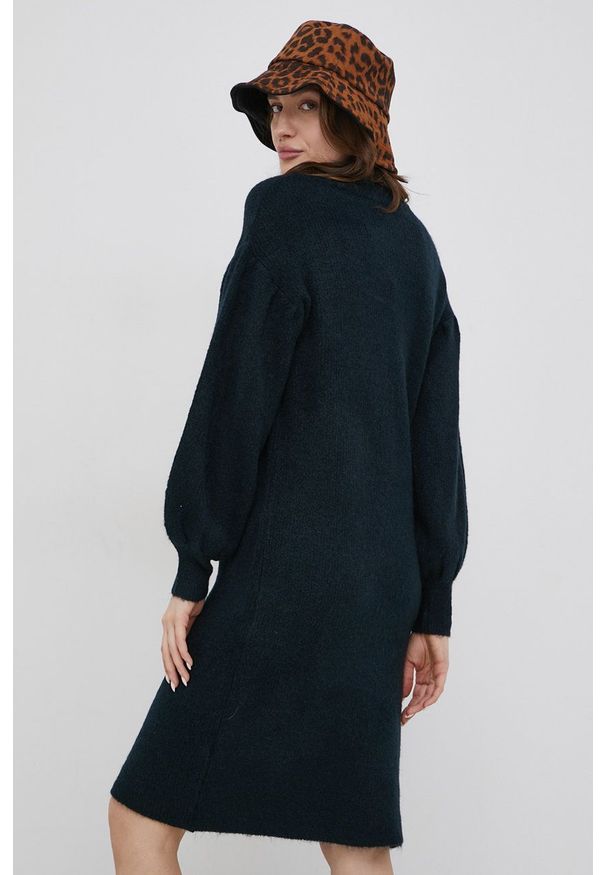Vero Moda Sukienka kolor czarny mini prosta. Okazja: na co dzień. Kolor: czarny. Materiał: dzianina. Typ sukienki: proste. Styl: casual. Długość: mini