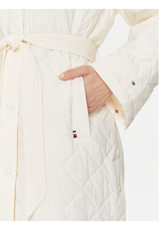 TOMMY HILFIGER - Tommy Hilfiger Płaszcz przejściowy WW0WW40469 Beżowy Relaxed Fit. Kolor: beżowy. Materiał: syntetyk