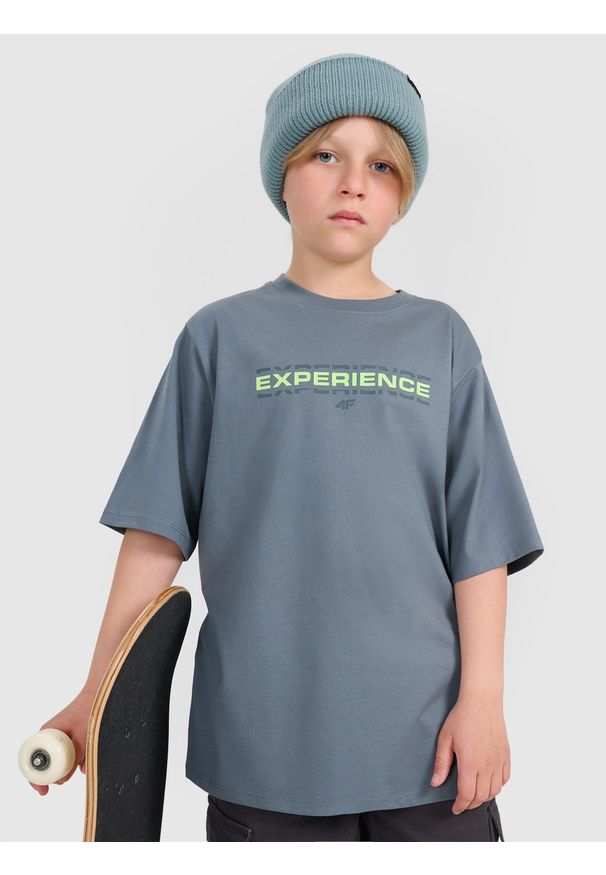 4f - 4F T-shirt oversize z nadrukiem chłopięcy - turkusowy 146/152 (10-12 lat). Okazja: na co dzień. Kolor: turkusowy. Materiał: jersey, materiał, bawełna. Wzór: nadruk. Sezon: lato. Styl: klasyczny, sportowy, casual