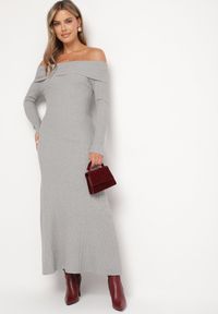 Born2be - Szara Rozkloszowana Sukienka z Wiskozą i Odkrytymi Ramionami Siannela. Okazja: na co dzień. Kolor: szary. Materiał: wiskoza. Długość rękawa: długi rękaw. Styl: klasyczny, casual, elegancki #5