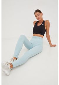 Reebok biustonosz sportowy Running Essentials kolor czarny gładki. Kolor: czarny. Materiał: poliester, skóra, dzianina, materiał. Wzór: gładki. Sport: bieganie #3