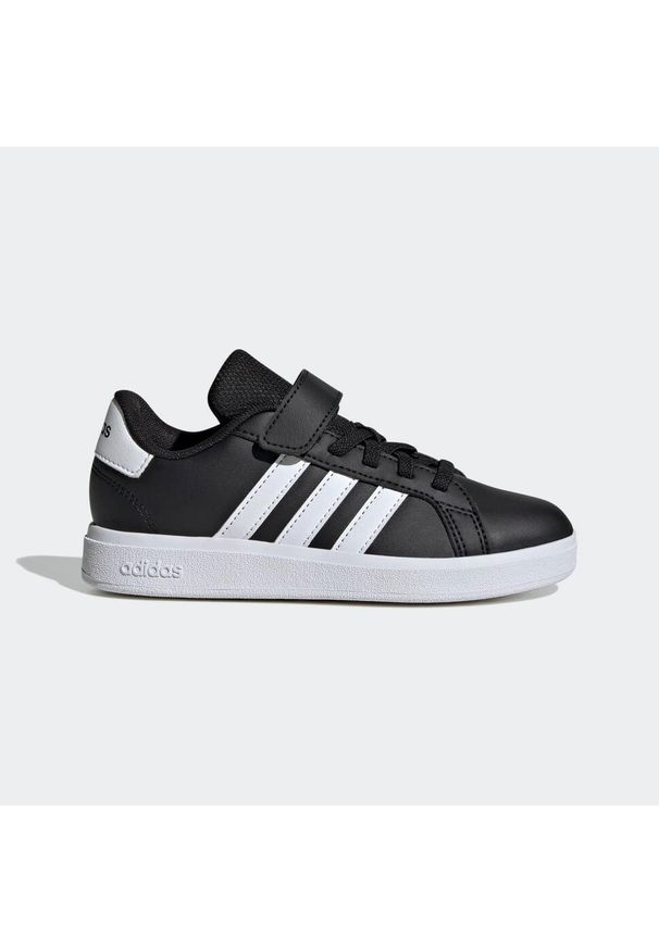 Adidas - Buty dla dzieci ADIDAS Grand Court. Zapięcie: rzepy. Kolor: biały, czarny, wielokolorowy. Materiał: guma, materiał, kauczuk, syntetyk. Szerokość cholewki: normalna. Sport: turystyka piesza