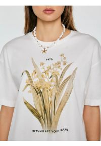 Big-Star - Koszulka damska z nadrukiem biała Lika 100. Okazja: na co dzień. Kolor: biały. Materiał: jeans, dzianina. Wzór: nadruk. Sezon: lato. Styl: elegancki, klasyczny, casual #4