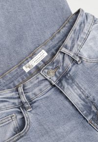 Renee - Niebieskie Jeansy Wide Leg Regular Waist z Bawełną i Dodatkiem Wiskozy Jeniemala. Kolor: niebieski. Styl: elegancki, klasyczny #3