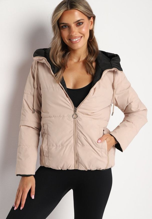 Born2be - Czarna Dwustronna Kurtka Pikowana Ozdobiona Sznurkami Mivvena. Okazja: na co dzień. Kolor: czarny. Materiał: jeans. Długość rękawa: długi rękaw. Długość: długie. Wzór: aplikacja. Styl: casual