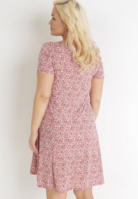 Born2be - Ciemnoróżowa Trapezowa Sukienka Mini w Kwiatowy Wzór Aganis. Kolor: różowy. Materiał: materiał. Długość rękawa: krótki rękaw. Wzór: kwiaty. Typ sukienki: trapezowe. Długość: mini #5