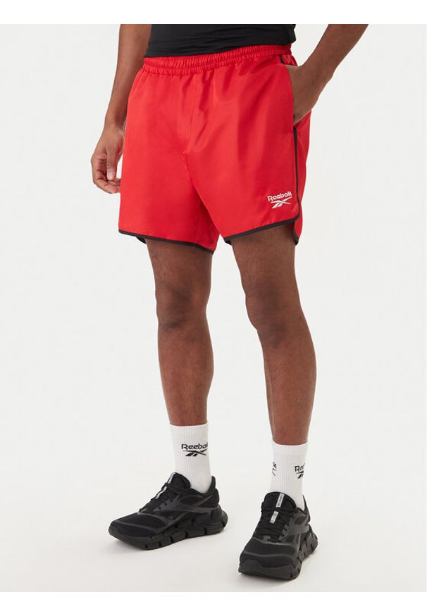 Reebok Szorty kąpielowe Best RK25557CCM Czerwony Regular Fit. Kolor: czerwony. Materiał: syntetyk