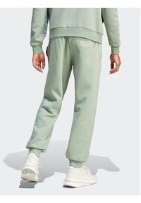Adidas - adidas Spodnie dresowe IR8361 Zielony Regular Fit. Kolor: zielony. Materiał: bawełna #3