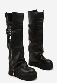 Renee - Czarne Kozaki w Stylu Grunge na Grubej Podeszwie z Wywijaną Cholewką Olentie. Okazja: na co dzień. Zapięcie: klamry. Kolor: czarny. Materiał: skóra. Szerokość cholewki: normalna. Styl: casual #3
