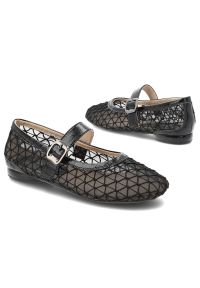 Baleriny damskie Filippo, cholewka z materiału tekstylnego siateczkowego z wykończeniem ze skóry naturalnej licowej na płaskiej podeszwie, czarne, DP. Okazja: na co dzień. Zapięcie: klamry. Kolor: czarny. Materiał: materiał, skóra. Szerokość cholewki: normalna. Wzór: ażurowy. Obcas: na płaskiej podeszwie. Styl: elegancki, klasyczny, casual, wizytowy #6