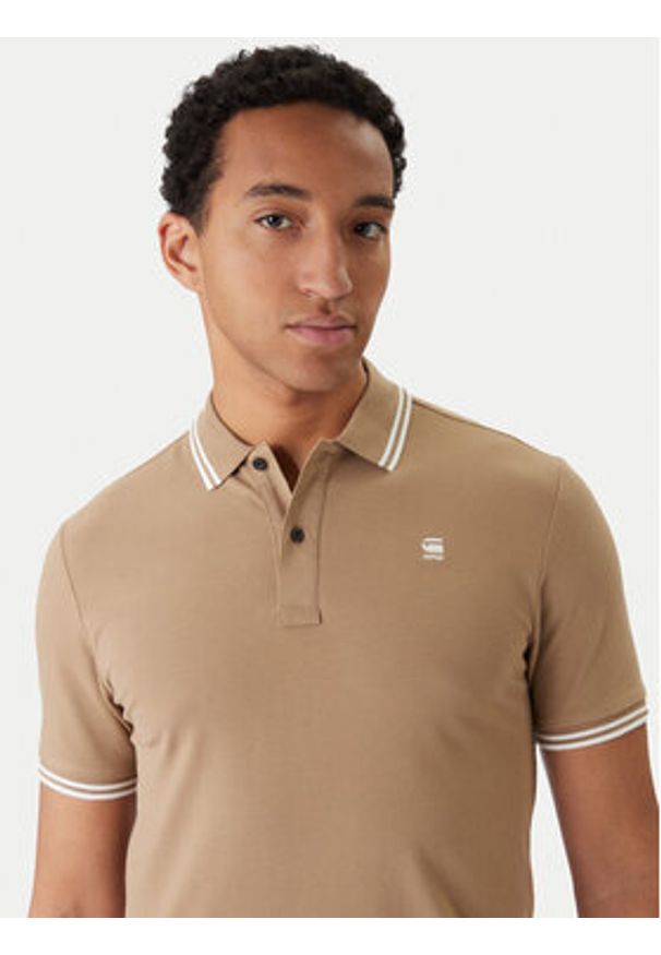 G-Star RAW - G-Star Raw Polo Dunda D17127-5864 Brązowy Slim Fit. Typ kołnierza: polo. Kolor: brązowy. Materiał: bawełna