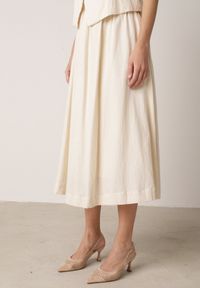 Born2be - Beżowy Bawełniany Komplet Rozkloszowana Spódnica i Kamizelka Moveina. Kolor: beżowy. Materiał: bawełna. Wzór: ażurowy #2