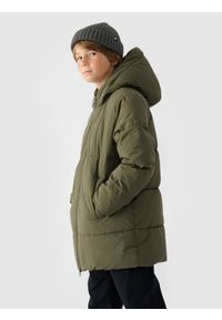 4f - 4F Płaszcz puchowy z wypełnieniem syntetycznym chłopięcy - khaki 164 (13-14 lat). Okazja: na co dzień. Typ kołnierza: kaptur. Kolor: oliwkowy, brązowy, wielokolorowy. Materiał: syntetyk, puch. Długość: do kolan. Wzór: gładki. Sezon: lato, zima. Styl: sportowy, casual, klasyczny