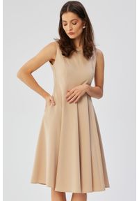 Stylove - Elegancka rozkloszowana sukienka koktajlowa beżowa. Kolor: beżowy. Styl: wizytowy, elegancki