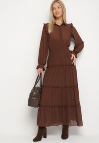 Born2be - Brązowa Rozkloszowana Sukienka VICES Koszulowa w Stylu Retro Aravite. Okazja: na co dzień. Typ kołnierza: dekolt w kształcie V, kołnierz z falbankami, kołnierzyk klasyczny. Kolor: brązowy. Długość rękawa: długi rękaw. Typ sukienki: koszulowe. Styl: retro #6