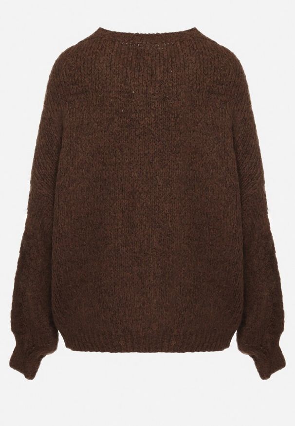 Born2be - Brązowy Sweter o Klasycznym Prostym Kroju z Domieszką Wełny i Wiskozy Sezisya. Okazja: na co dzień. Kolor: brązowy. Materiał: wełna, wiskoza. Długość rękawa: długi rękaw. Długość: długie. Wzór: aplikacja. Sezon: zima, jesień. Styl: klasyczny