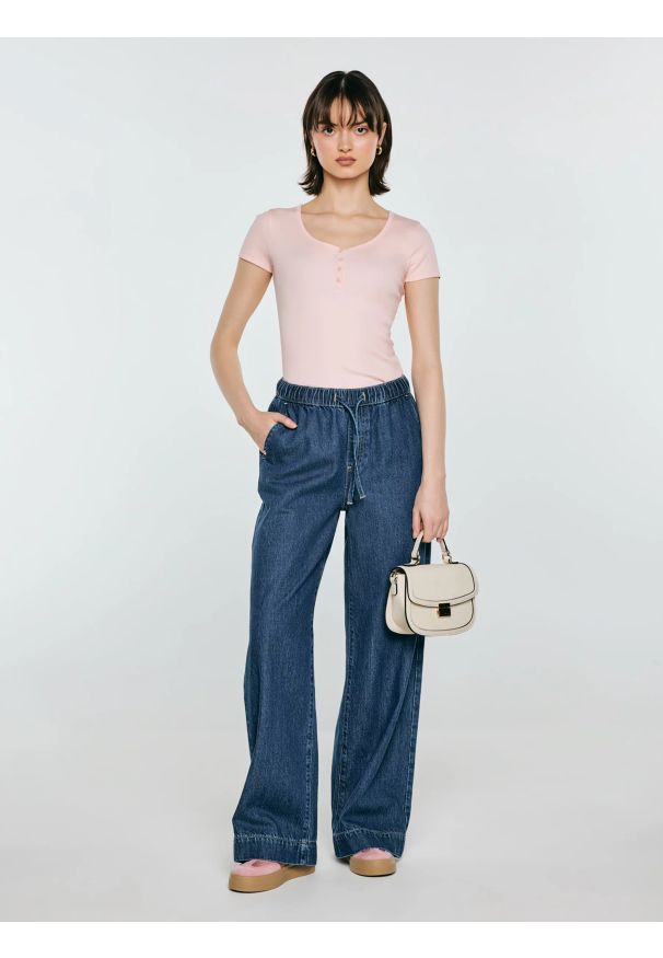 Big-Star - Koszulka damska slim w prążek różowa Minsa 600. Kolor: różowy. Materiał: prążkowany, dzianina, materiał. Wzór: prążki. Styl: elegancki