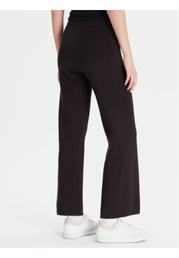 Calvin Klein Spodnie dzianinowe LV044D368G Czarny Wide Leg. Kolor: czarny. Materiał: wiskoza, syntetyk