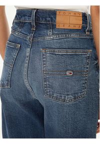 Tommy Jeans Jeansy DW0DW20224 Niebieski Mom Fit. Kolor: niebieski