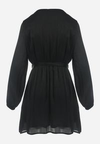 Born2be - Czarna Rozkloszowana Sukienka Mini z Gumką w Pasie Gaiame. Kolor: czarny. Materiał: materiał. Długość: mini #2