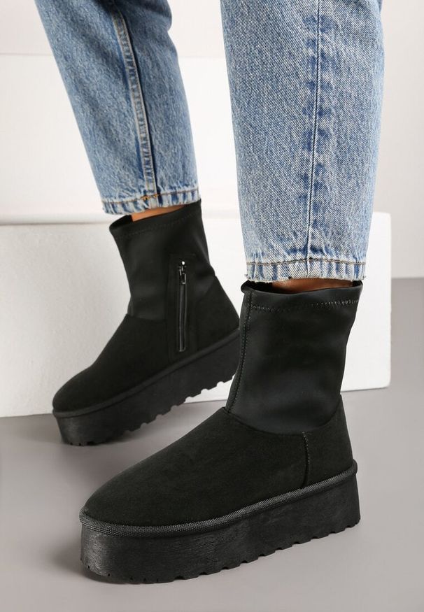 Born2be - Czarne Śniegowce na Grubej Podeszwie z Dopasowaną Cholewką Lannira. Okazja: na spacer. Kolor: czarny. Materiał: wełna, jeans. Szerokość cholewki: normalna. Sezon: zima. Styl: elegancki