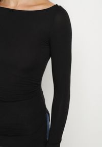 Born2be - Czarna Bluzka z Wiskozą i Marszczeniem Furitta. Okazja: na co dzień. Kolor: czarny. Materiał: wiskoza. Styl: klasyczny, casual #3