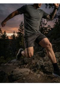 Sinsay - Szorty sportowe SNSY PERFORMANCE - zielony. Kolor: zielony. Styl: sportowy #1