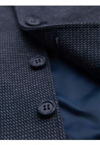 Ombre Clothing - Dopasowana elegancka męska kamizelka ze strukturalnej dzianiny – granatowa V1. Okazja: na co dzień. Kolor: niebieski. Materiał: dzianina. Wzór: melanż, jednolity. Styl: elegancki #7