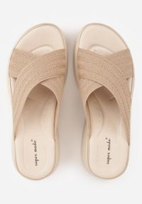 Born2be - Złote Klapki na Grubej Podeszwie z Dzianinowymi Paskami w Kształcie X Bolimis. Okazja: na co dzień. Kolor: złoty. Materiał: dzianina. Wzór: paski. Sezon: lato. Styl: casual #5