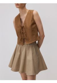 Reserved - Spódnica mini - beżowy. Kolor: beżowy. Materiał: tkanina, bawełna #1