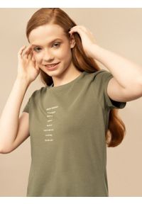 outhorn - T-shirt z nadrukiem damski. Okazja: na co dzień. Materiał: jersey, elastan, bawełna. Wzór: nadruk. Styl: casual