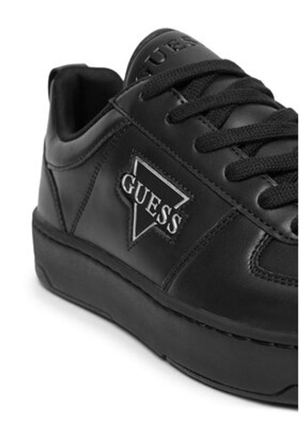 Guess Sneakersy FMFVEN ELE12 Czarny. Kolor: czarny. Materiał: skóra
