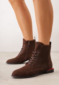 Born2be - Brązowe Botki Trzewiki VICES z Ażurową Cholewką Bissen. Okazja: na co dzień, do pracy, na spotkanie biznesowe. Kolor: brązowy. Materiał: dzianina, materiał, jeans. Szerokość cholewki: normalna. Wzór: ażurowy. Styl: casual, biznesowy, elegancki #1