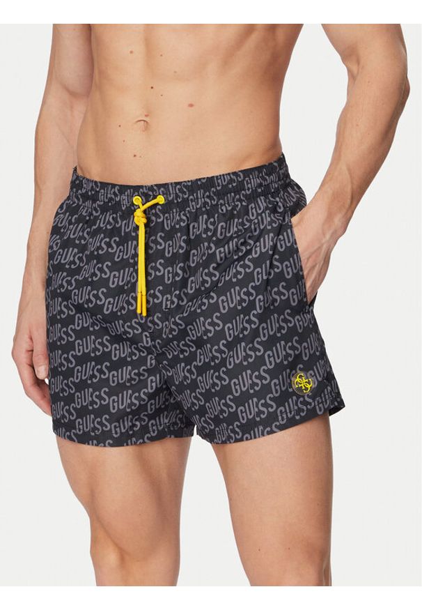 Guess Szorty kąpielowe F6GT12 WG2A2 Czarny Regular Fit. Kolor: czarny. Materiał: syntetyk