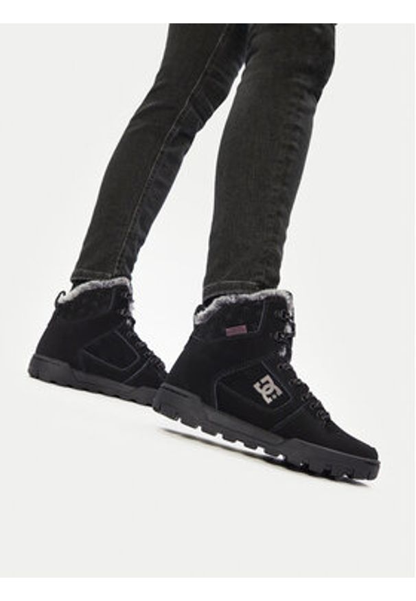 DC Shoes Trzewiki Manteca 4 ADJB100012-BK2 Czarny. Kolor: czarny. Materiał: skóra