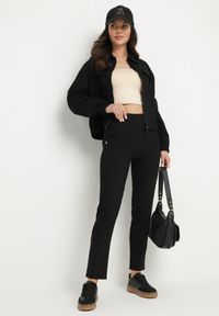Born2be - Czarne Dopasowane Spodnie z Bawełną i Wysokim Stanem Daviliana. Okazja: na co dzień. Stan: podwyższony. Kolor: czarny. Materiał: bawełna. Styl: casual #5